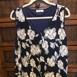 Rue Juju Lace Sleeveless top